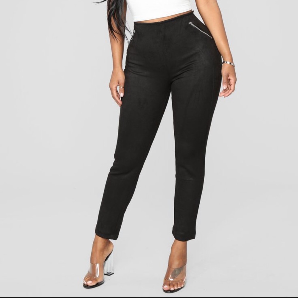 Peachy Feel Suede Leggings!